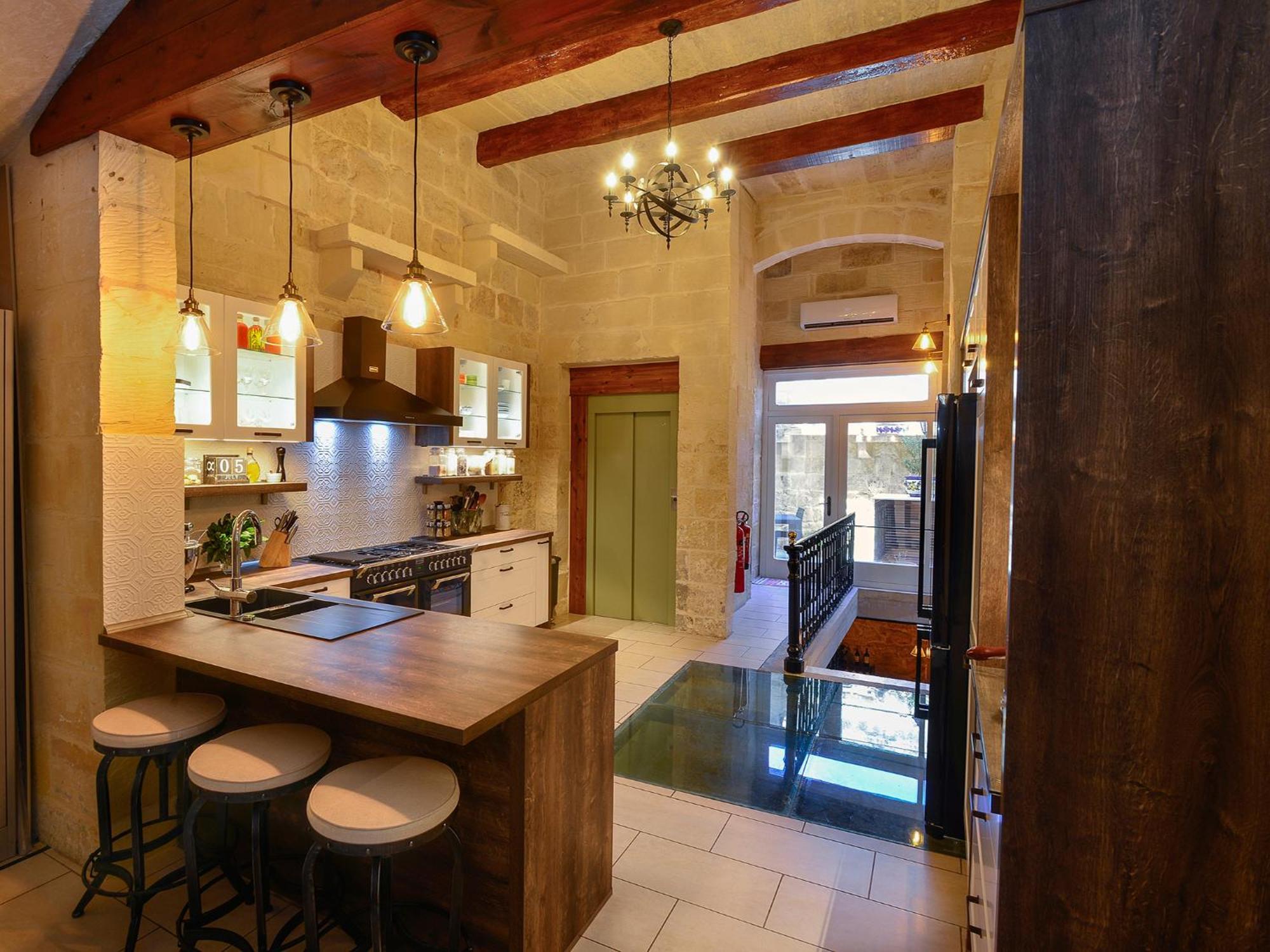 Отель Julesy'S Bnb Cospicua Экстерьер фото